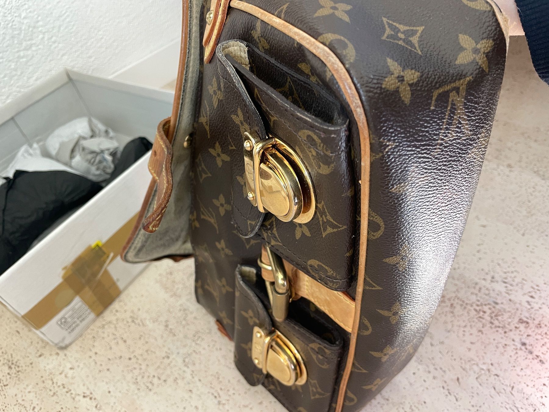 Louis Vuitton Borse da donna: Louis Vuitton Handtasche Hudson - gebraucht – Usato da Volketswil venduto da n_r_5gdf 6
