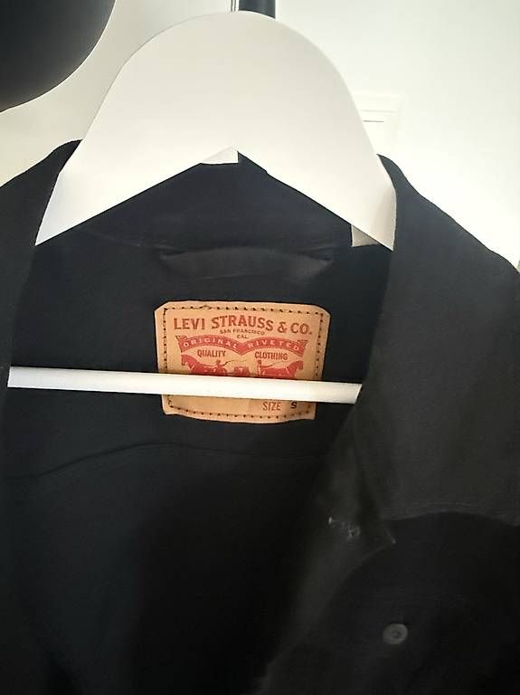 Giacche: LEVI STRAUSS SCHWARZE JACKE – Usato da Zürich venduto da pat_dbf5 1