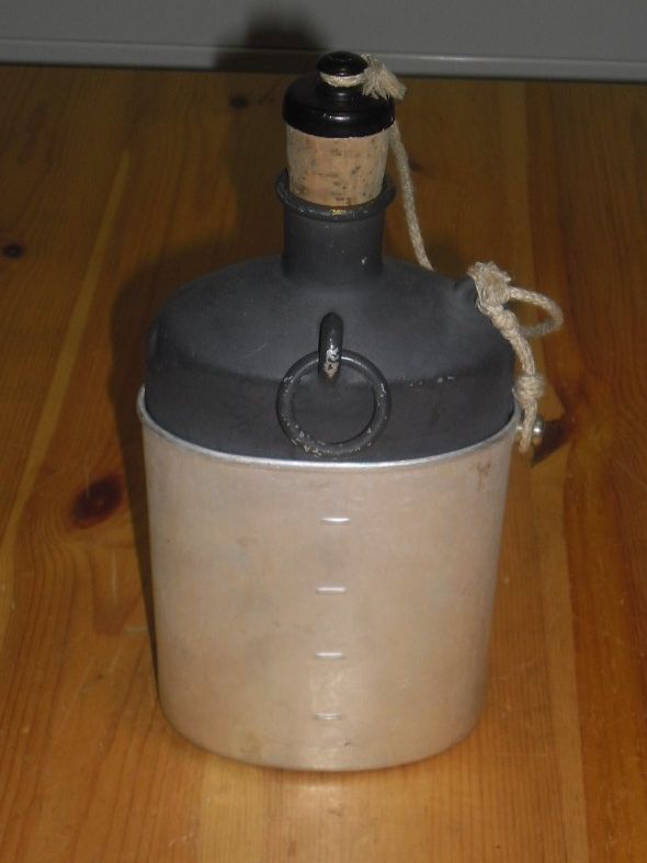 Schweizer Armee Ausrüstung & Ersatzteile: Feldflasche 1940 , Original CH Armee – Gebraucht aus Büren SO von omsa