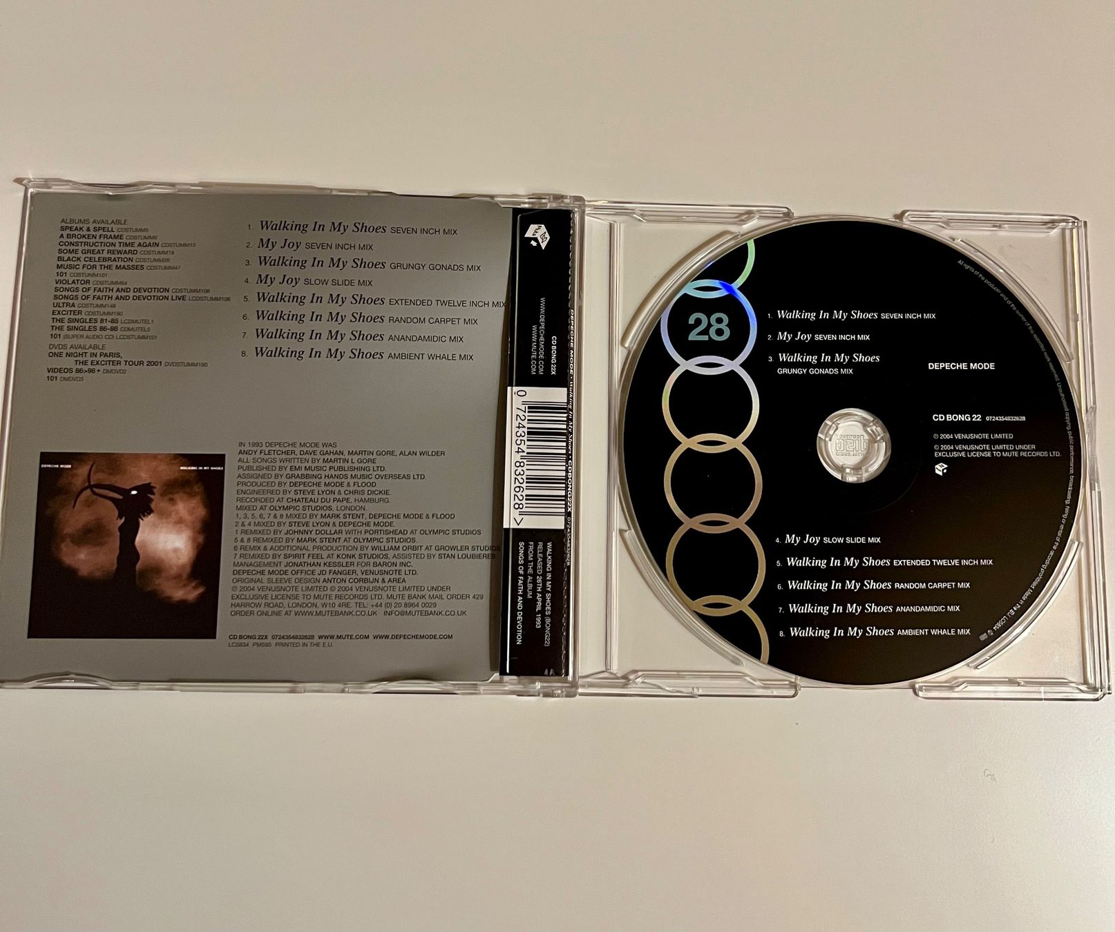CDs: Depeche Mode Walking in my Shoes Singles Cd Set – Gebraucht aus Herrenschwanden von Benjamin4787 9