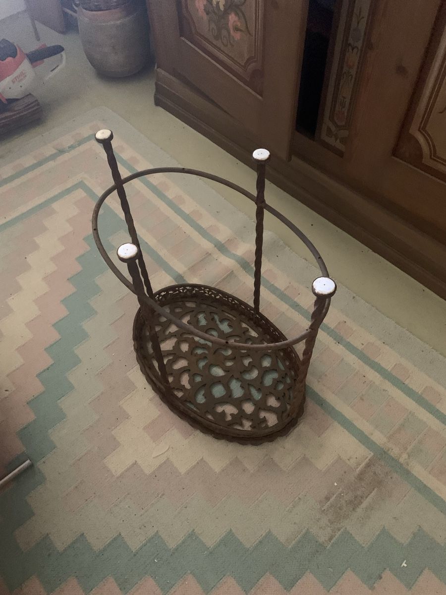 Tables: Metallischer Beistelltisch  – D'occasion à Brugg AG par Simone92 6