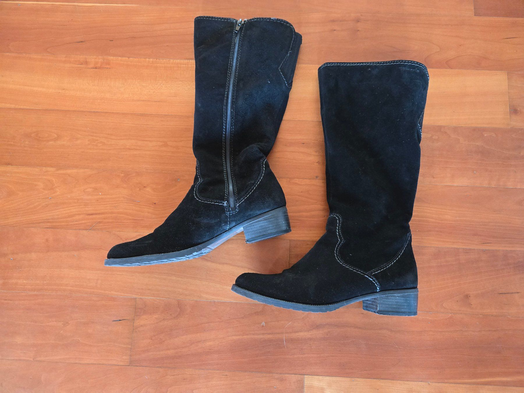 Tamaris Damenschuhe: Lederstiefel – Gebraucht aus Altstätten SG von Tschuppben