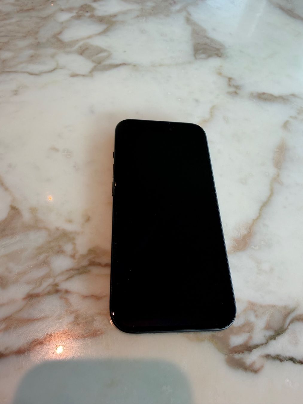 Apple Telefoni cellulari / Smartphones: iPhone 15 128GB Batterie 86% – Usato da Scherzingen venduto da oli_9rjp 1