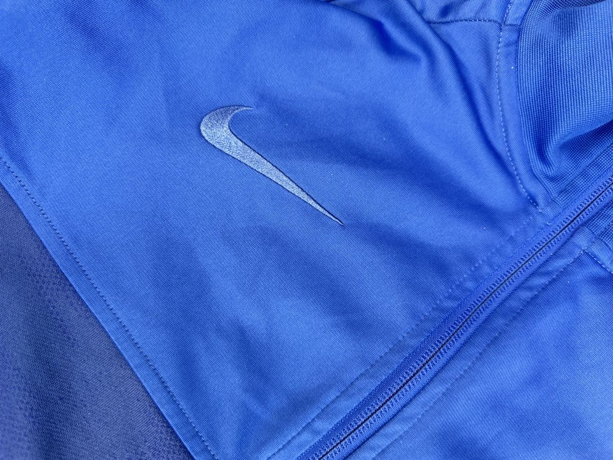 Nike Giacche: Chelsea Trainingsjacke von Nike – Usato da Luzern venduto da 041Vintage 2