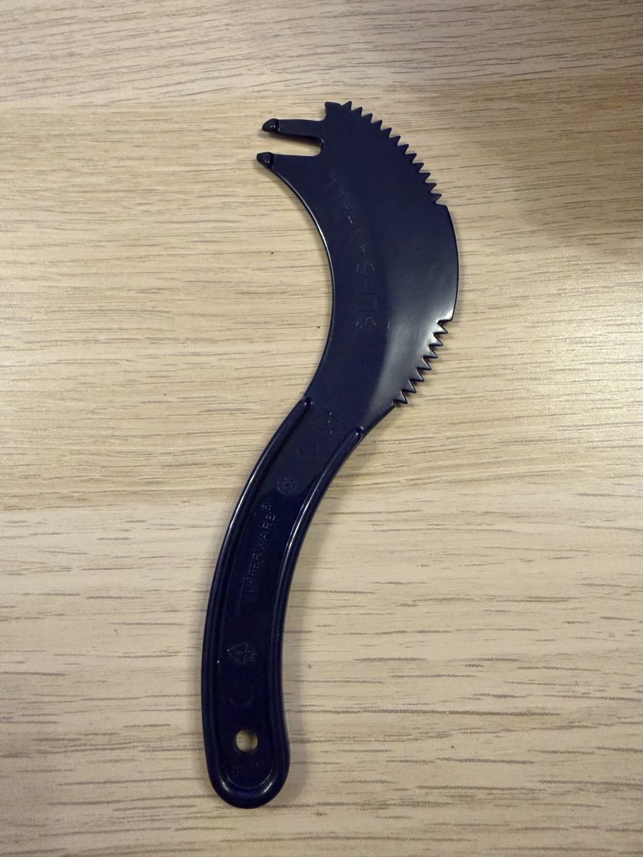 Tupperware Küchenmesser: Tupperware SLI-SAW -ALL – Neu (gemäss Beschreibung) aus Winterthur von Stuecheli