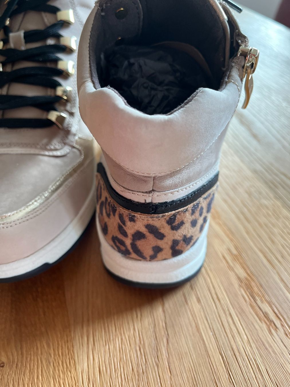 Scarpe da donna: Sneaker /// 38 /// Caprice – Nuovo (secondo la descrizione) da Brittnau venduto da Zofigerin 1