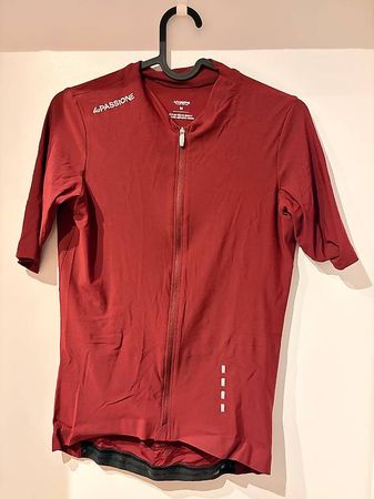 La Passione Radtrikot Herren, Gr. M, bordeaux/weinrot