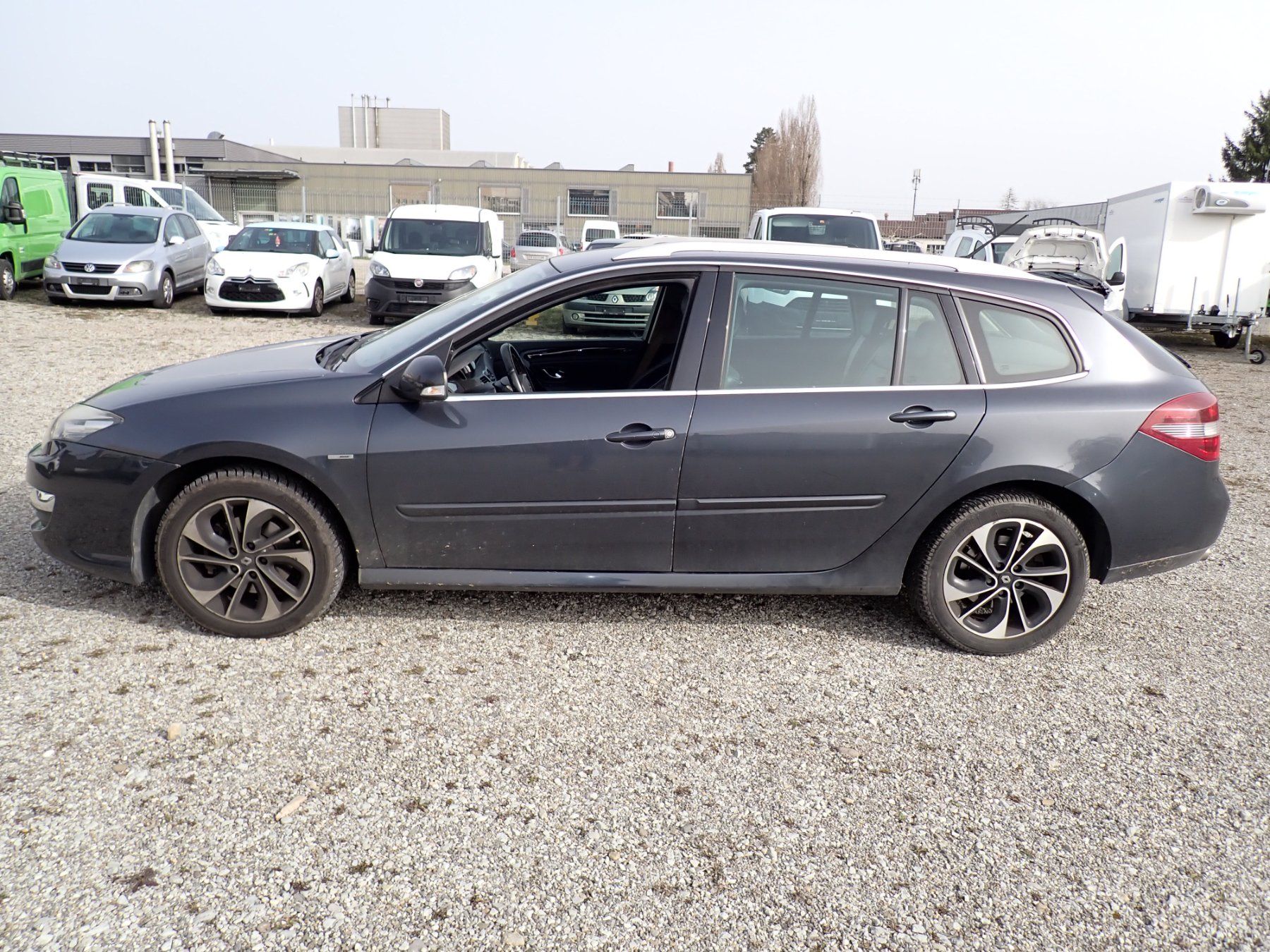 Renault Autos: Renault Laguna 2.0dCi 175 – D'occasion à Fribourg par OFAIL 1