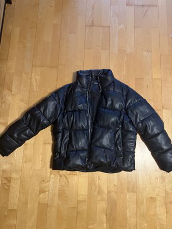 Zara Puffer Jacke / Kunstlederjacke Gr. L (Schwarz) – Top Zu