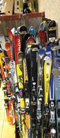200 paires de skis enfants/adultes liquidation