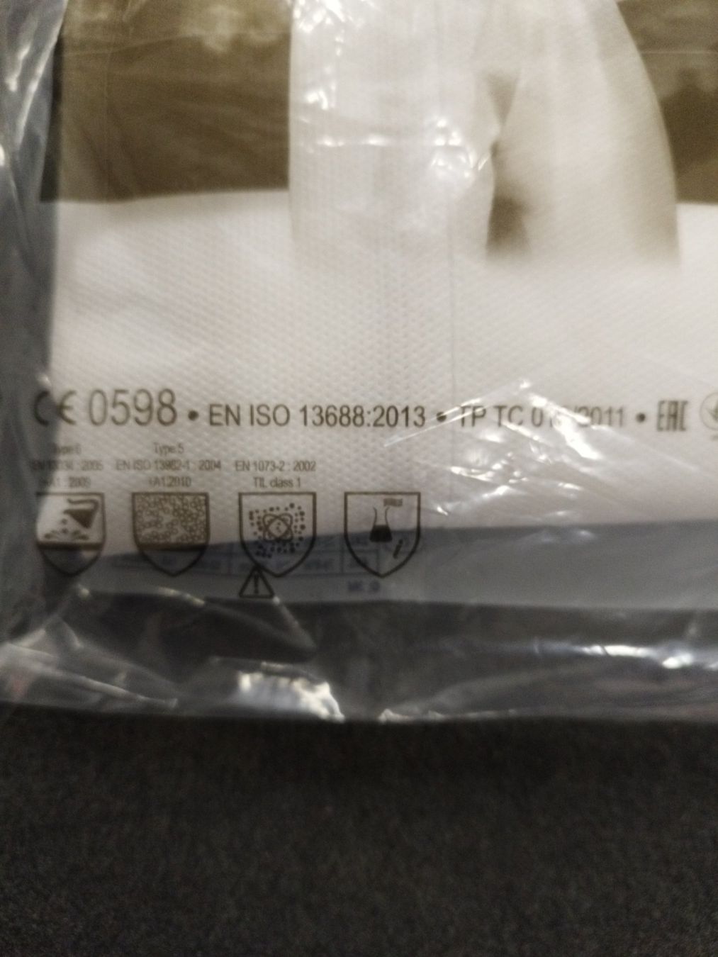 Completi: 3M Schutzanzug 4515 XL  5stk – Nuovo (secondo la descrizione) da Heerbrugg venduto da ProBau-Liq 3