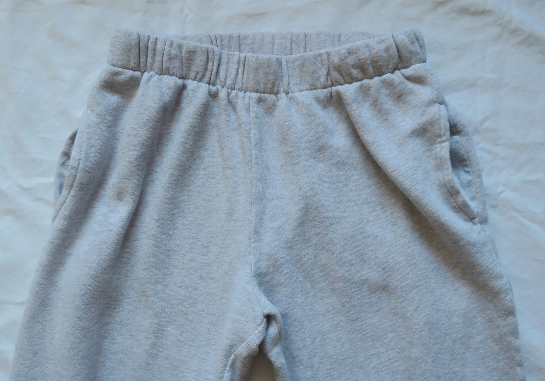 Brandy Melville Pantaloni: Brandy Melville Trainer Gr. 160 – Usato da Davos Platz venduto da Infinity795 2