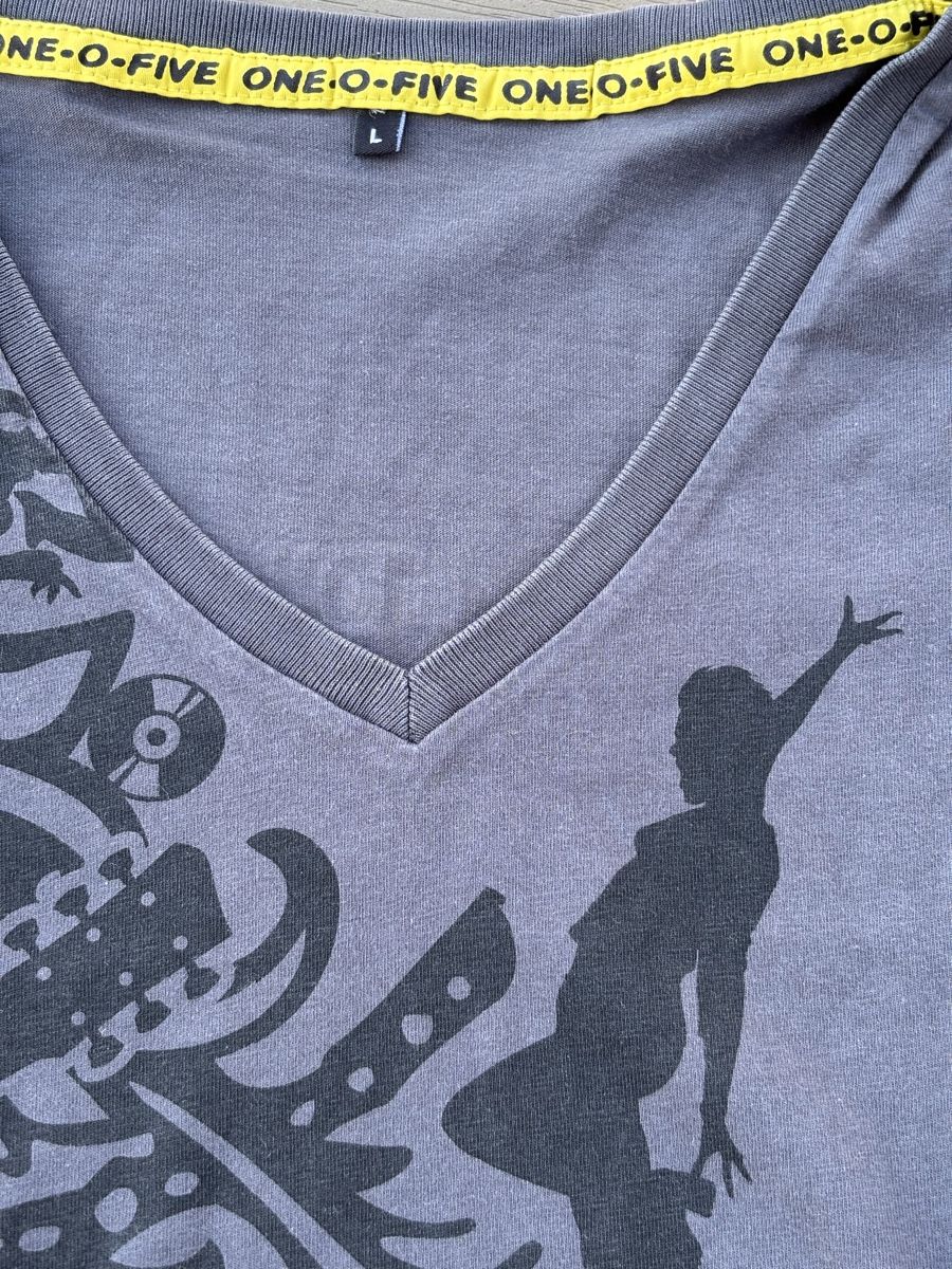 T-shirt: Tshirt 105 grau L – Usato da Kesswil venduto da Branca-01 6