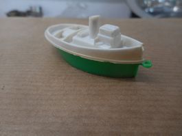 kleines Spielzeugboot
