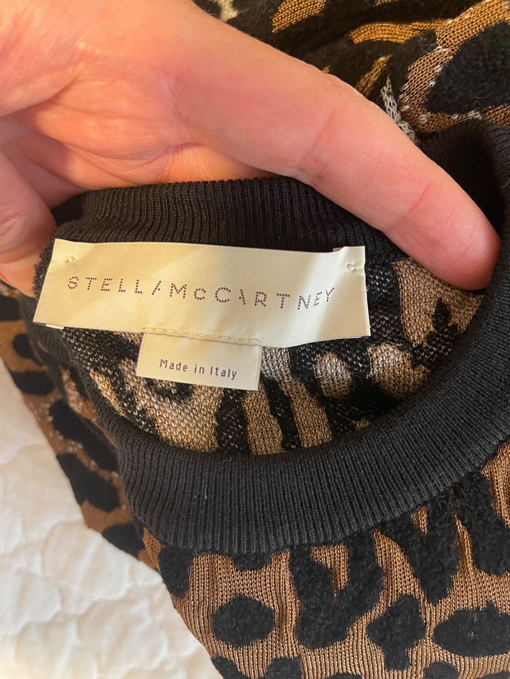 Pulls & Sweat-shirts: Pullover von Stella McCartney in Leo-Print – D'occasion à Zizers par sarah_1987 4