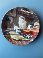 Wandteller "Streichtrio" von 1991, von "Henriette Ronner"