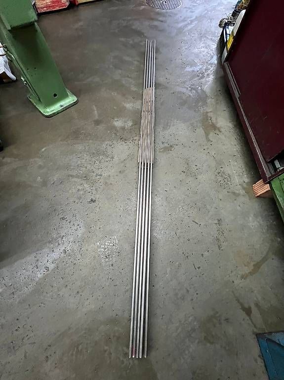 Profile: Edelstahl Sechskant 14mm dick 3m Lang – Gebraucht aus Neuhausen von reifen-profis 1