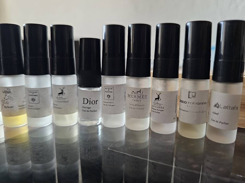 Parfum & Eau de Toilette: Parfüm Sammlung The Scent 24Stk – Gebraucht aus Thun von Sir09 1