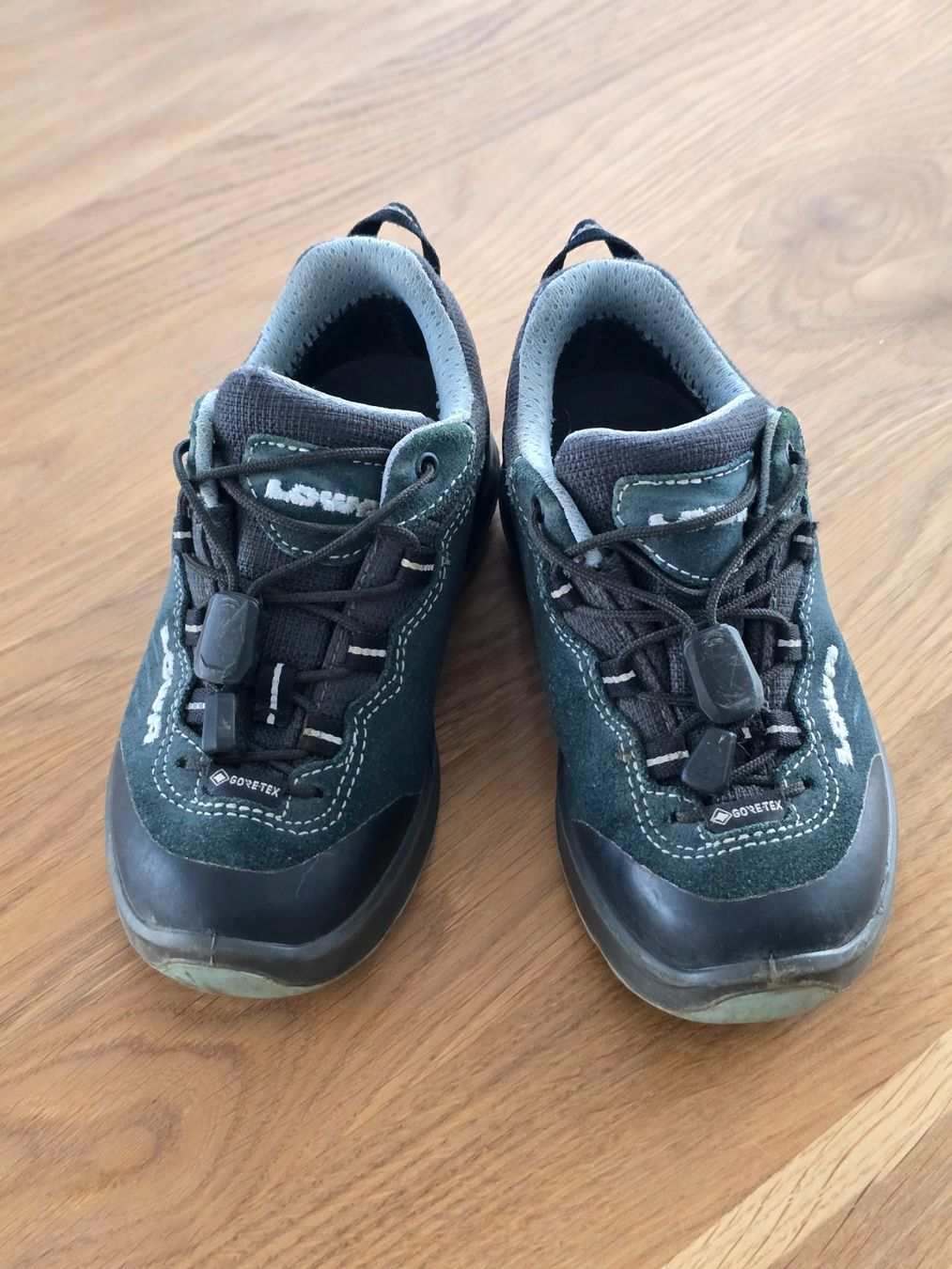 Lowa Herrenschuhe: Trekkingschuhe Lowa Gore-Tex Gr. 28 – Gebraucht aus Zäziwil von Seisler