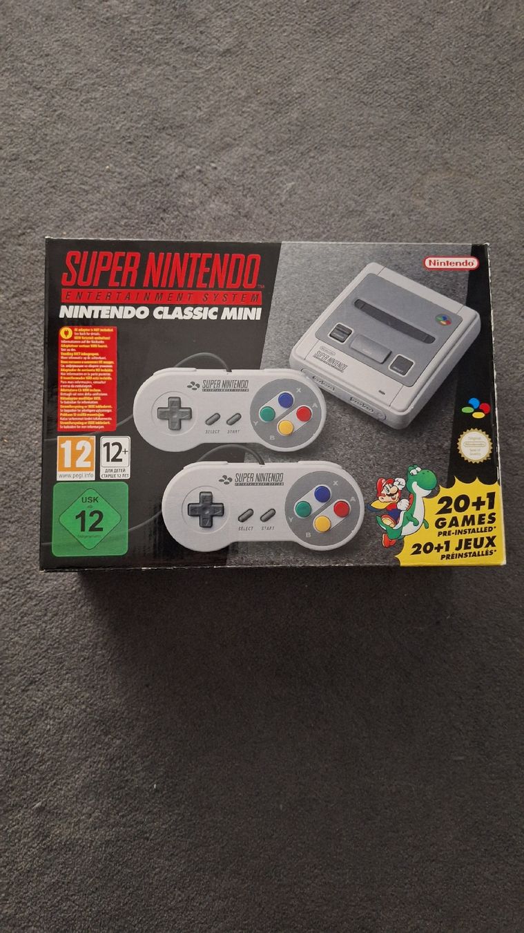 Nintendo Konsolen: Super Nintendo Mini Classic – Neu und originalverpackt aus Zürich von