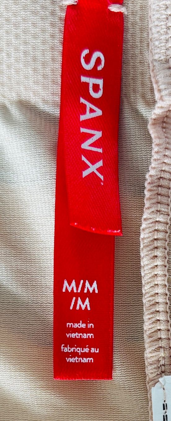 Spanx Altra biancheria intima: Spanxs Shaper thintincts 2.0 - EU M - NEU – Nuovo (secondo la descrizione) da Bottmingen venduto da Merkur_Basel 3