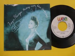 Inga Humpe – Riding Into Blue (Cowboy Song)