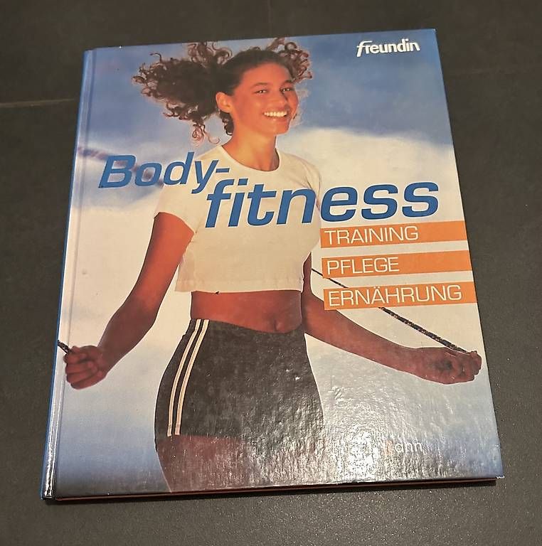 Libri: Buch Body Fitness – Usato da Aeschi b. Spiez venduto da kim_28q9