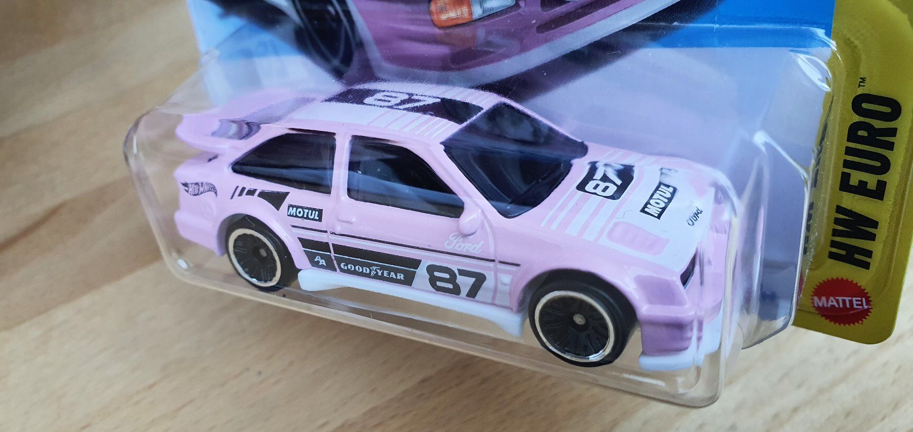 Hot Wheels Modellini d'auto: Hot Wheels 2026 E  '87 FORD SIERRA COSWORTH – Nuovo e nell'imballaggio originale da Horgen venduto da Wing27 2