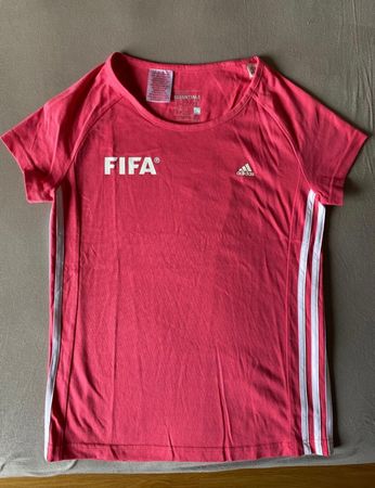 2 Sportshirt Kinder Gr.152/164 NEU