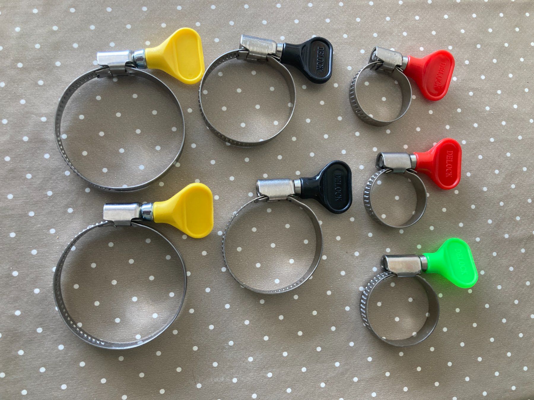 Funktechnik: Set Schlauchschellen mit Flügelschraube – Neu (gemäss Beschreibung) aus Ibach von Wzgra
