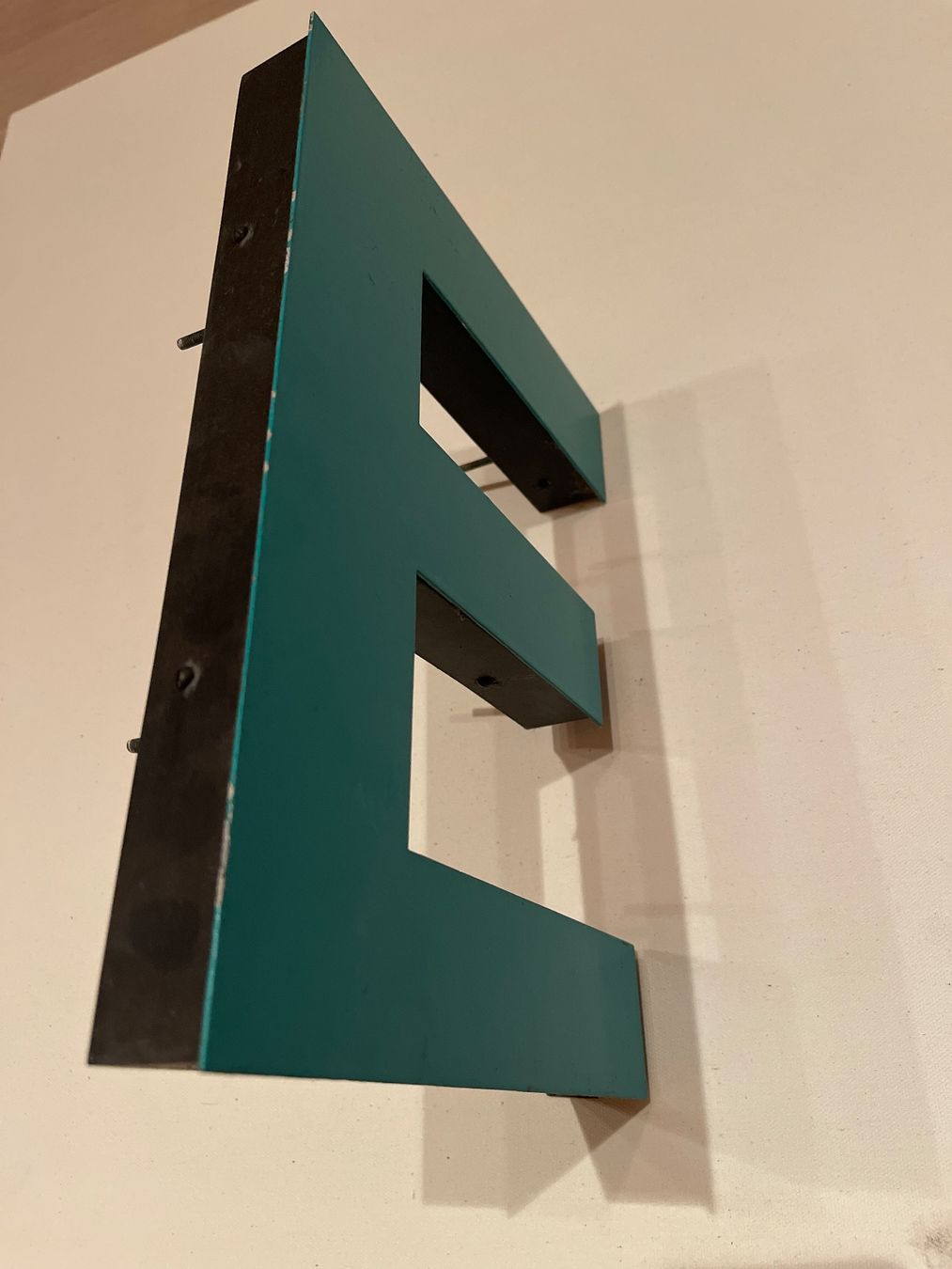 Toutes les décorations: Alublech-Buchstabe E – D'occasion à Thalwil par alfons03 2