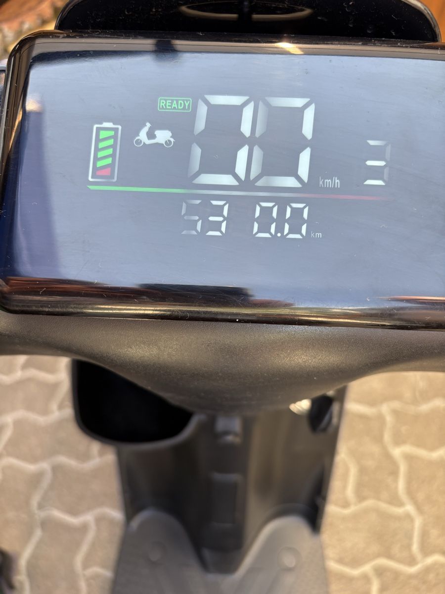 Scooters: EVERSUS E-SCOOTER  – Gebraucht aus Oberbuchsiten von Tesin3 4