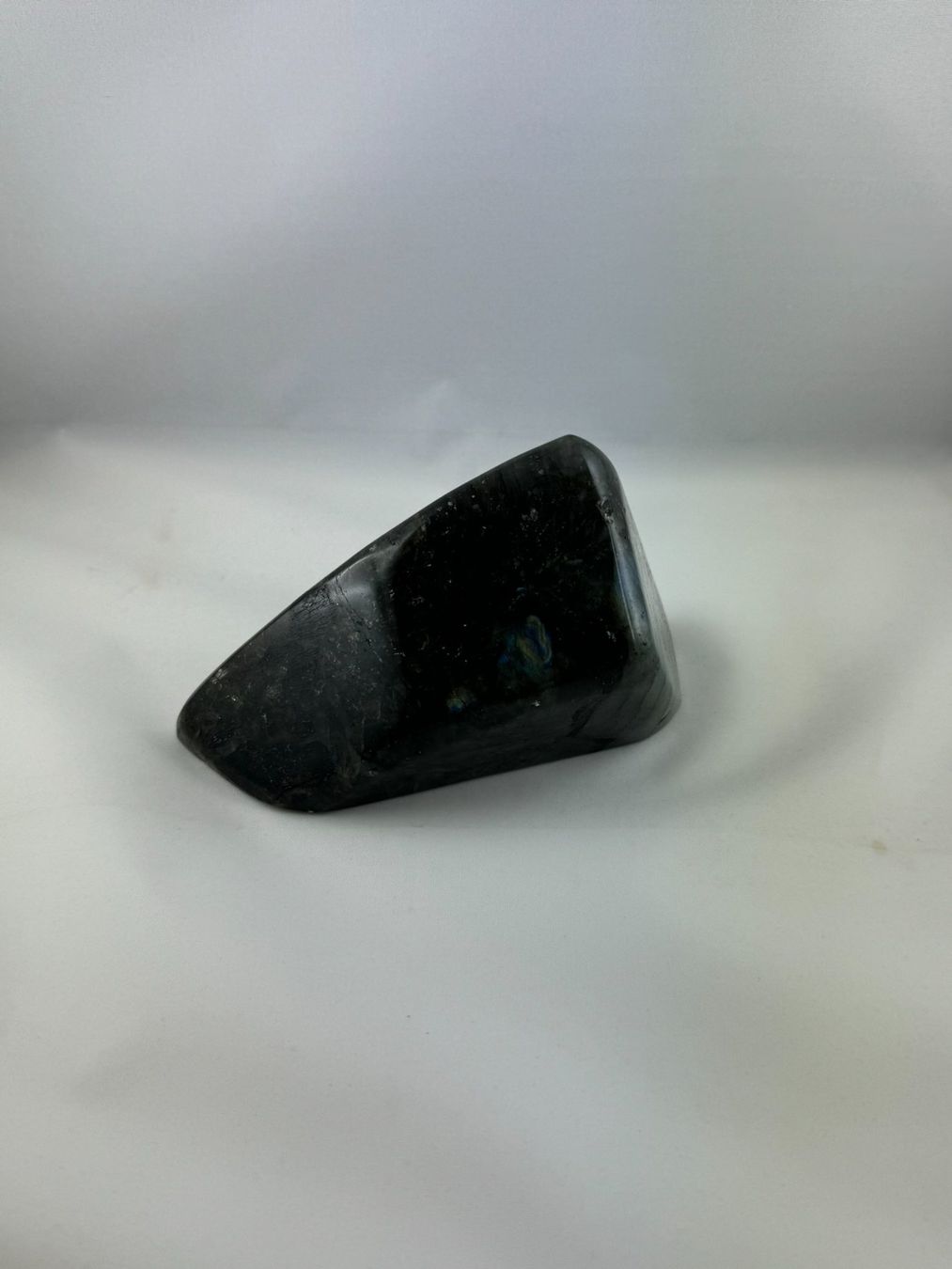 Minerali & Pietre curative: Labradorit 14.8cm 6.5cm 7.8cm 878g – Usato da Schinznach Bad venduto da Prosperos 2