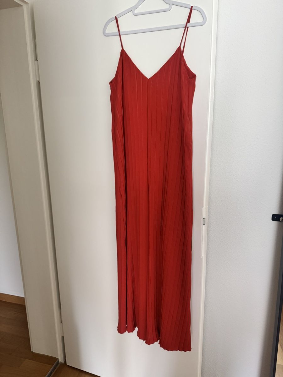 Zara Jumpsuits: Zara orange Jumpsuit S – Gebraucht aus Zürich von Lovelyperfumes