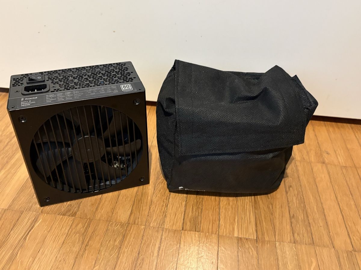 Componenti elettronici: Fractal Ion+ 2 Platinum 760W Netzteil – Usato da Allschwil venduto da leo_lft5 3