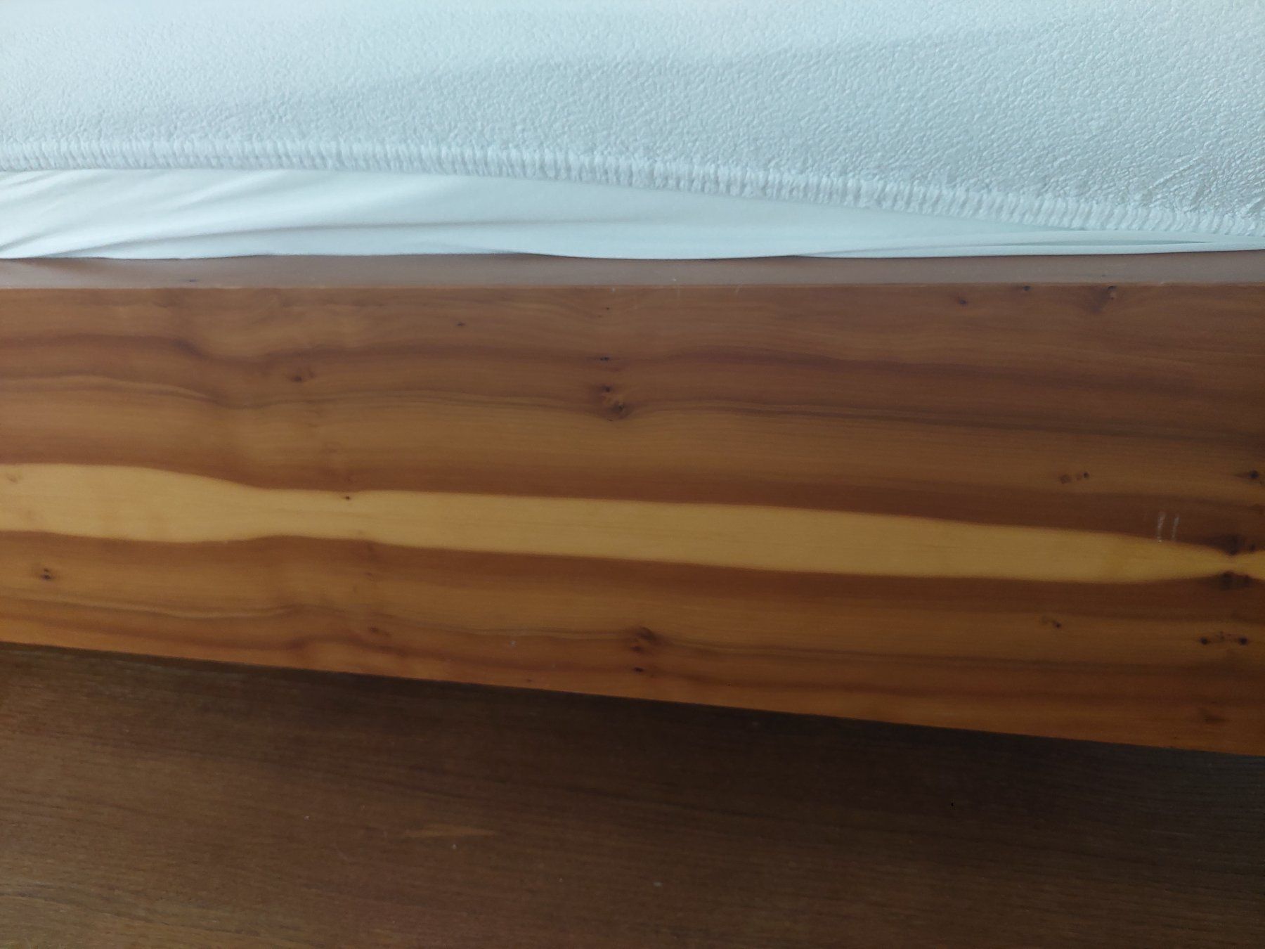 Betten: Bett 180 – Gebraucht aus Dulliken von  1