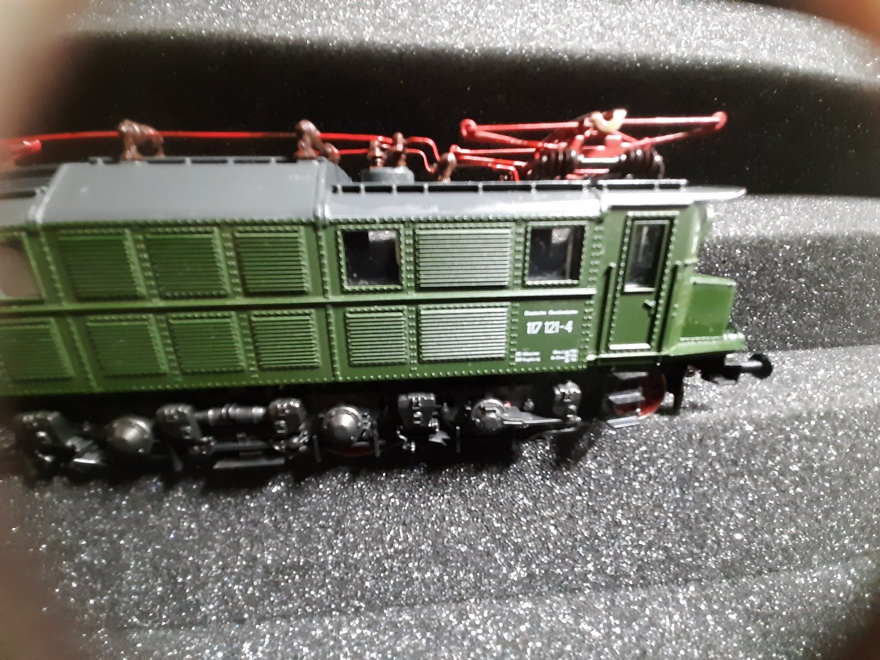 Rivarossi Modelleisenbahnen: RIVAROSSI 117 121-4 REF.4 – Gebraucht aus Avully von RIVALIS 1