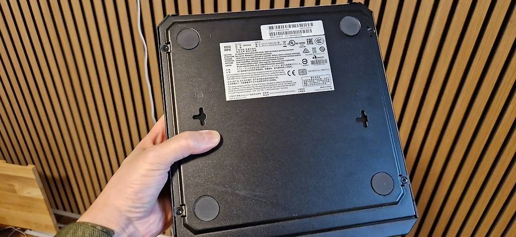 Hubs & Switches: HP PS1810-8G Switch – Gebraucht aus Kriens von kyle16694527 1