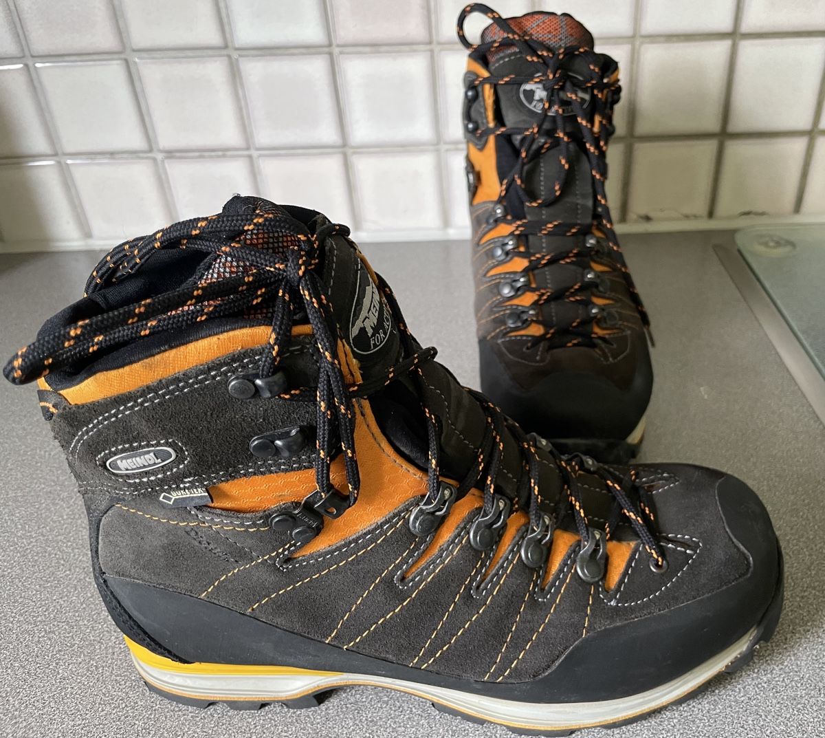 Meindl Scarpe da uomo: Bergschuh von der Marke Meindl. – Usato da Neftenbach venduto da spiegele 1