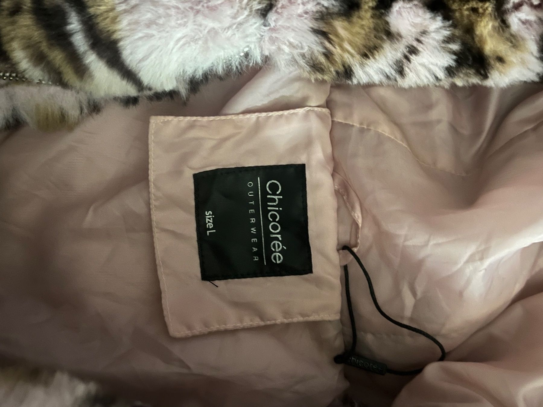 Giacche & Cappotti: Veste à capuche  fourrure, taille L – Usato da Biel/Bienne venduto da glaewynnshop 2