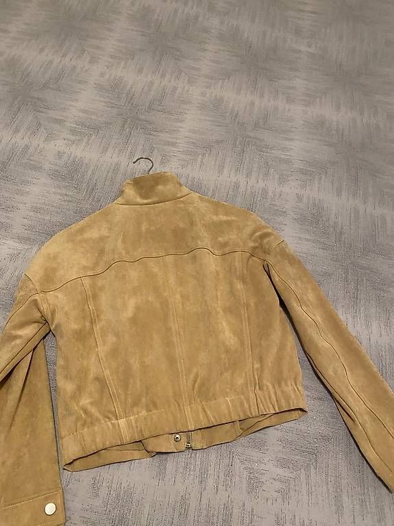 Jacken: Veste courte Elora  Beige daim  CHF 50.- – Neu und originalverpackt aus Riaz von tim_276t 1