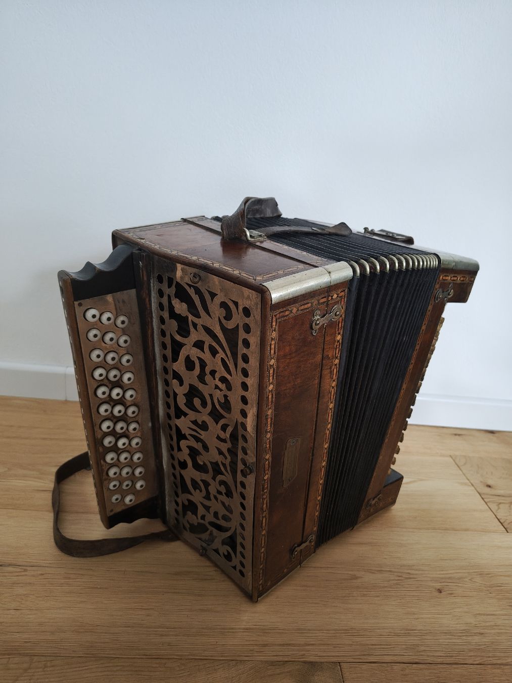 Strumenti musicali: Accordéon E.Mercier vintage – Usato da Fontainemelon venduto da ad_