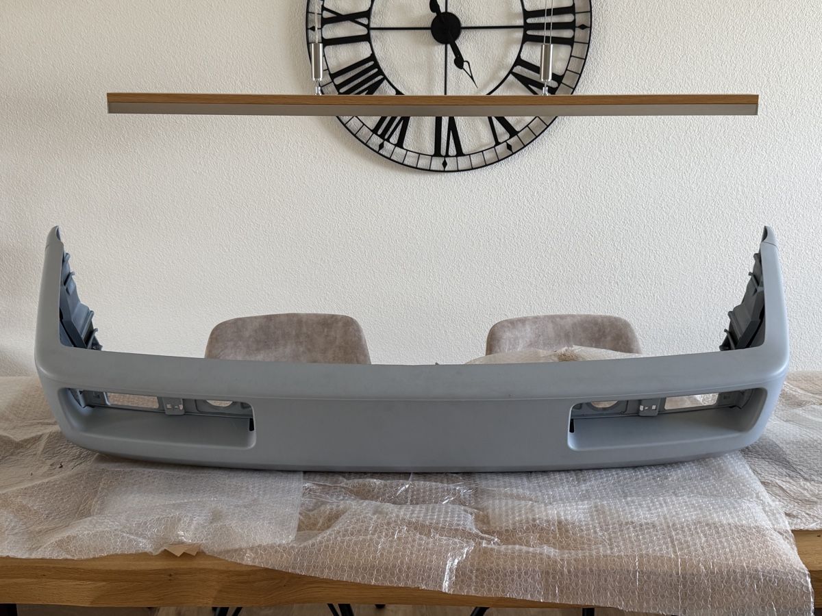 Volkswagen Alle Autoersatzteile: Originale Neue / US Corrado Frontstossstange / G60 / VR6  – Neu und originalverpackt aus Oberkirch LU von Feuerpferd 1