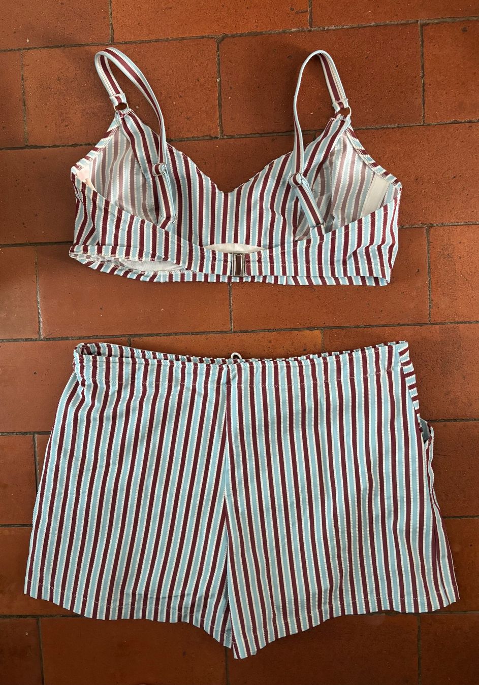 Costumi da bagno & Bikini: Badeanzug NATHALIE SCHWEIZER Grösse L gestreift – Nuovo e nell'imballaggio originale da Zürich venduto da himmelueberberlin 2