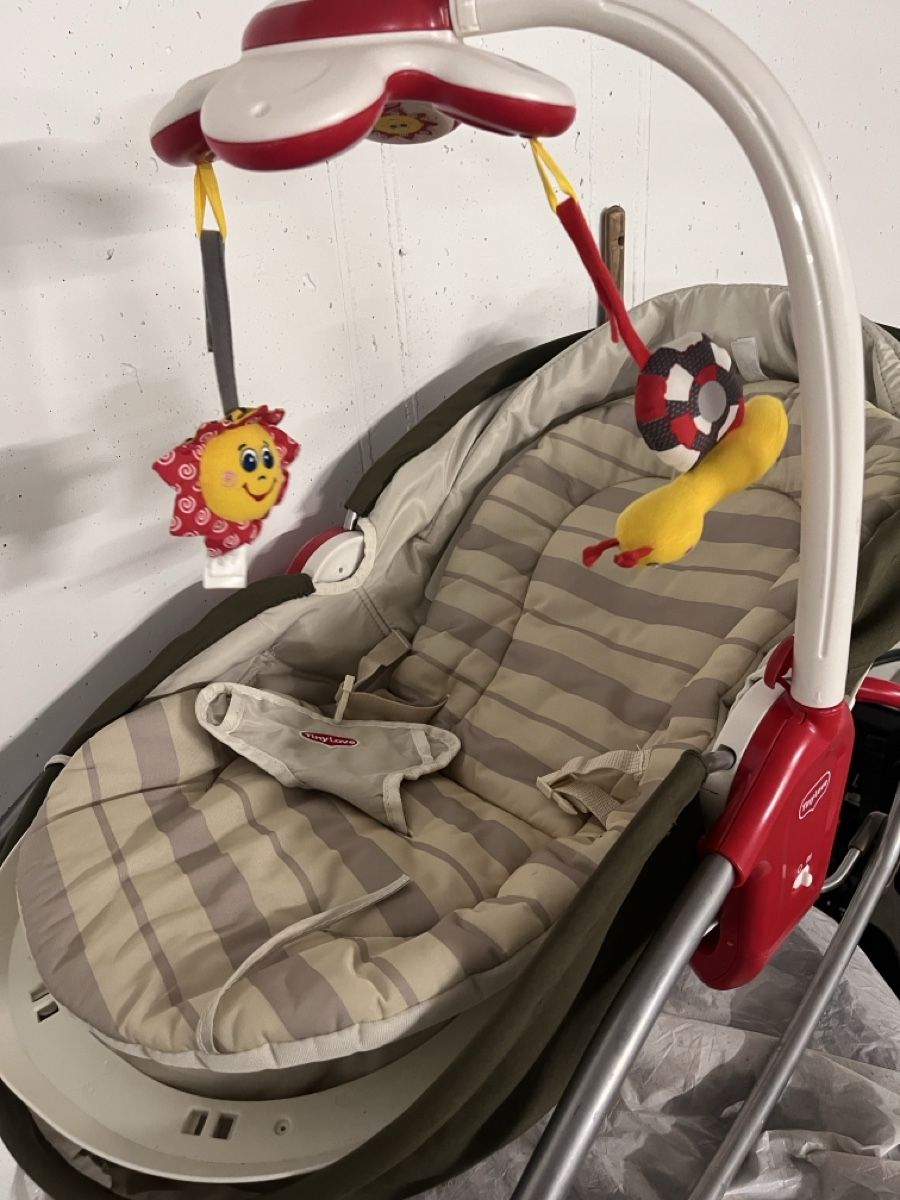 Wippen & Schaukeln: Babywippe mit Spielbogen – Gebraucht aus Jonen von zurich8xx