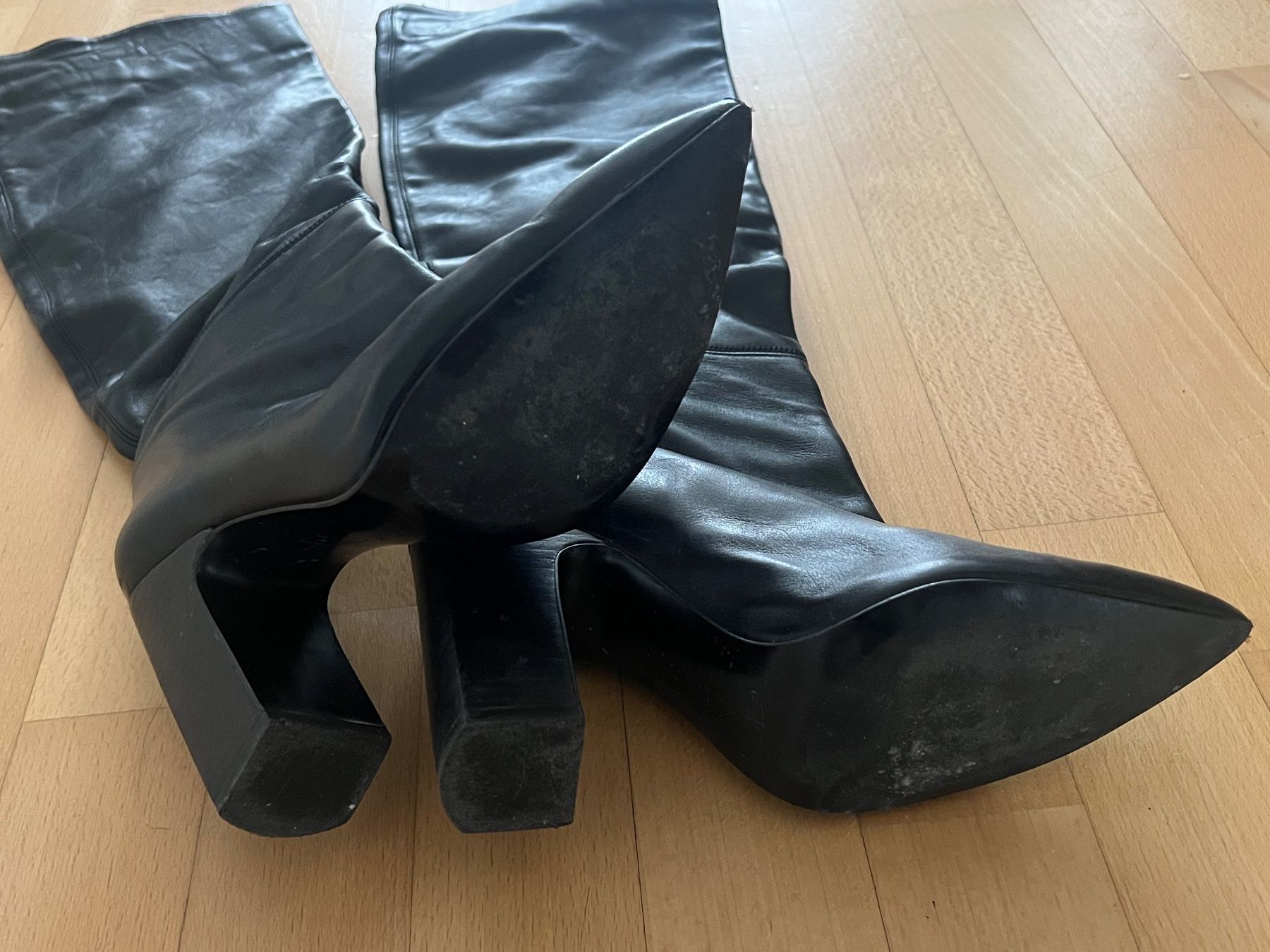 Zara Damenschuhe: Zara Leather Pointed Toe Boots 39 – Gebraucht aus Adliswil von nat_7q7l 2