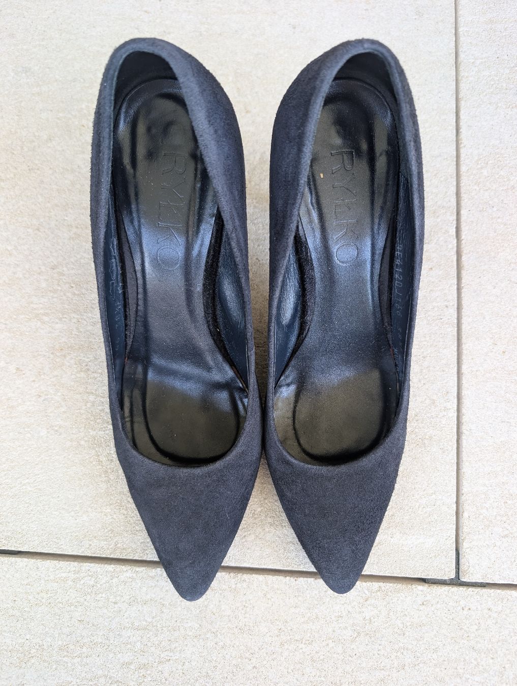 Damenschuhe: Elegant Navy Blu Suede Pumps – Gebraucht aus Lachen SZ von joa_rf9n 2