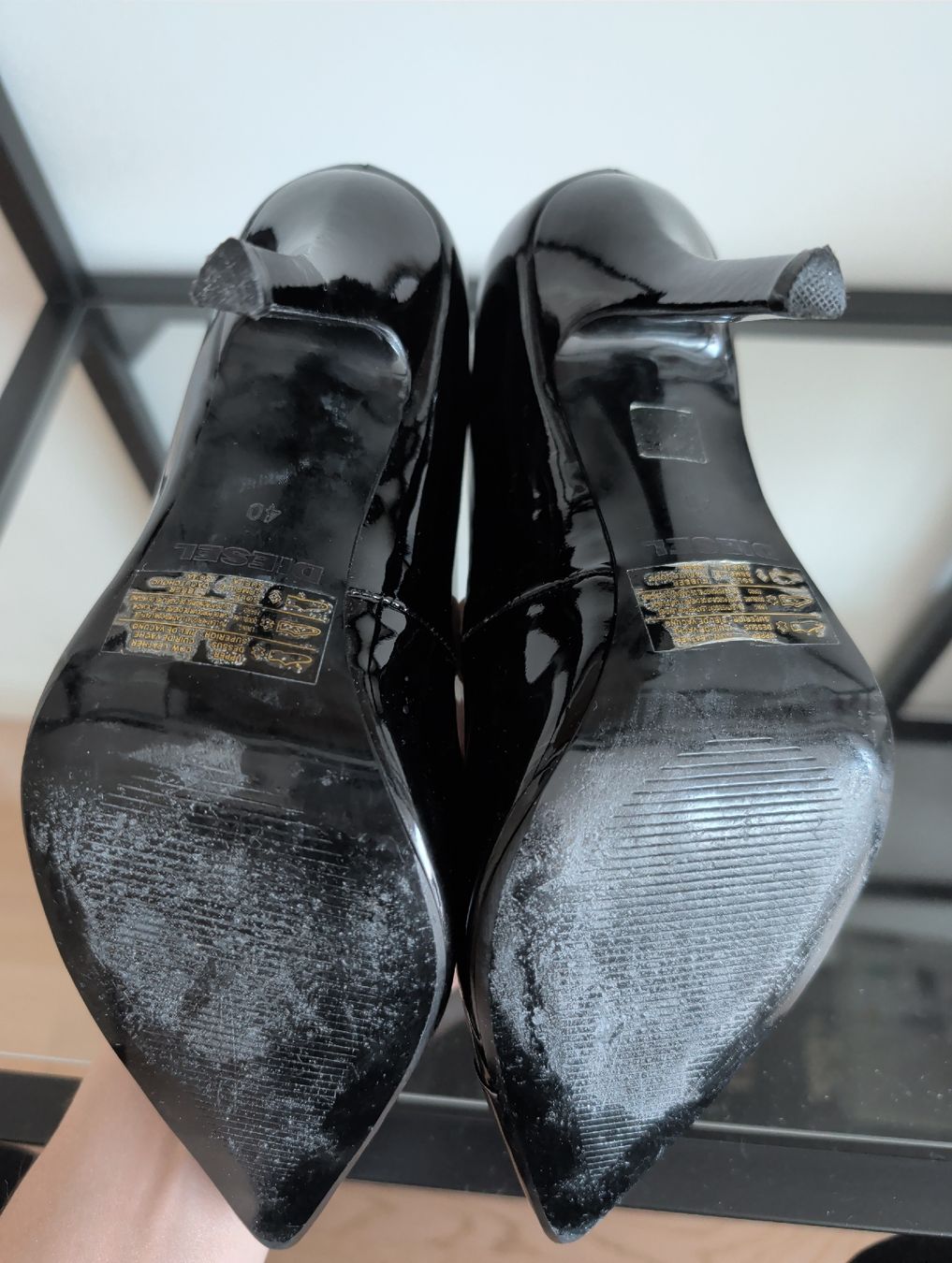 Diesel Damenschuhe: Diesel Lackleder Pumps, Schwarz, Grösse 40 – Gebraucht aus Lohn-Ammannsegg von GuessT 2