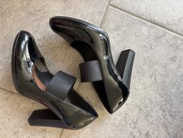 Pumps (schwarz Lack, Gr.  38, guter Zustand)