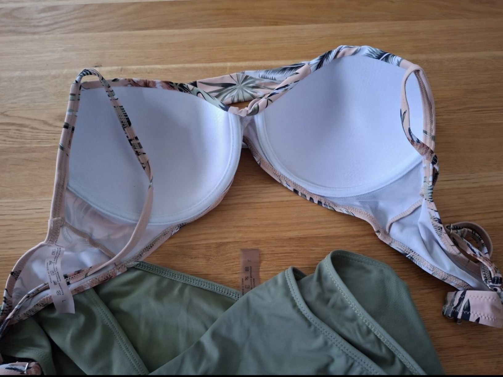 Costumi da bagno & Bikini: Süsser Bikini mit tropischem Muster, Grösse L – Nuovo (secondo la descrizione) da Ottikon venduto da Zuesipferd 2